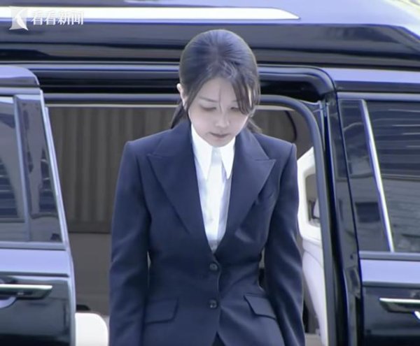 安信策略 金建希出席拘捕必要性审查 面对记者低头不语