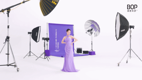 鼎泽配资 迪丽热巴星光飘带礼服太仙了 一笑甜到心里